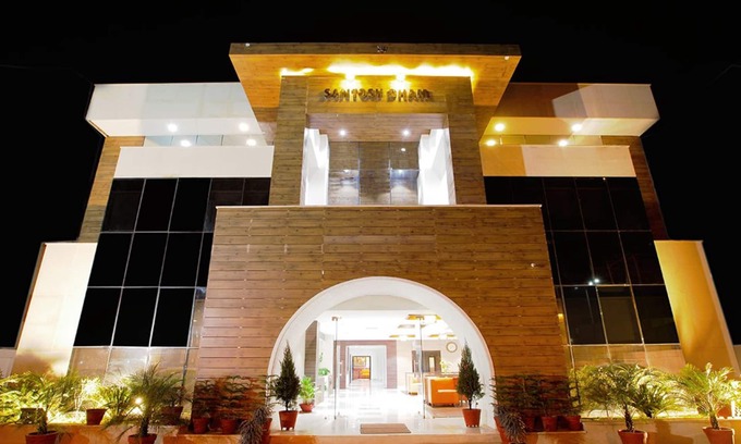 Vrindavan Hotel | Hotel Santosh Dham