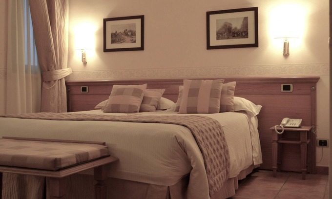 Fiumicino Hotel | Hotel Seccy Boutique Art & Museum