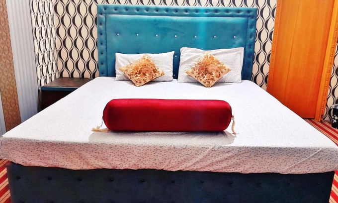 Lahore Hotel | Hotel Super Seven