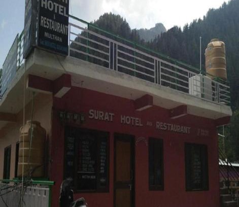 Barot Cama Y Desayuno | Hotel Surat, Barot