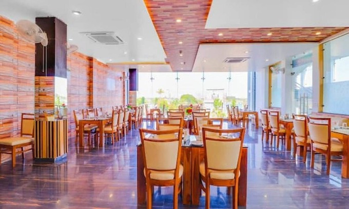 Basti Hotel | Hotel The Grand Bhavya Palace