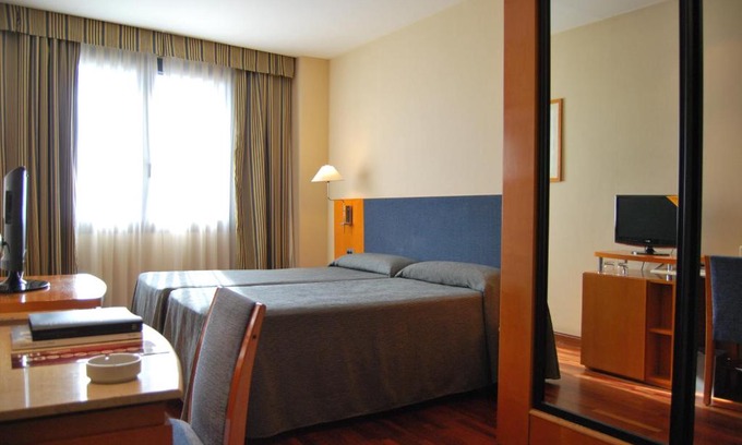 Cami Fondo Hotel | Hotel Villacarlos