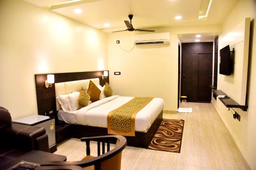 Alambagh Hotel | HOTEL VINAYAK
