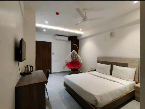 Noida Hotel | Hotel vivaan suites