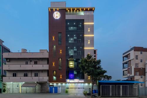 Guntur Hotel | Hotel wood land grand