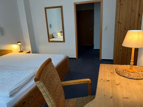 Luedenscheid Cama Y Desayuno | Hotel zur Altstadt