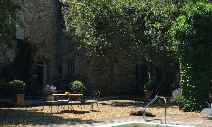 Arpaillargues-et-Aureillac Casa | Casa 18s, 12/15 pers piscina