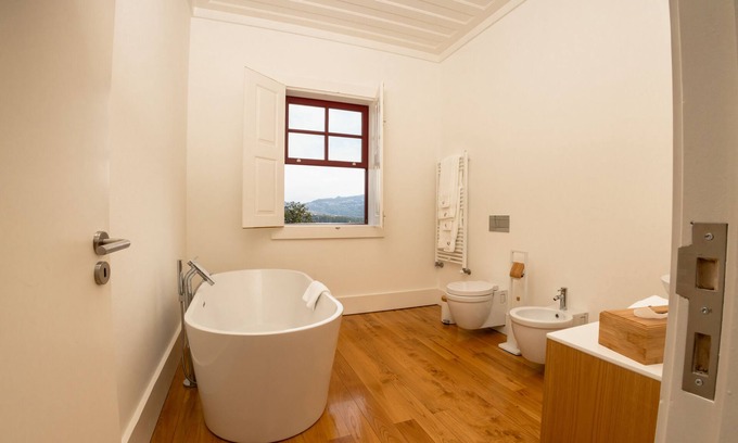 Guimaraes Cabaña | House 5 - Quinta da Corredoura - Rural Hotel - São Torcato