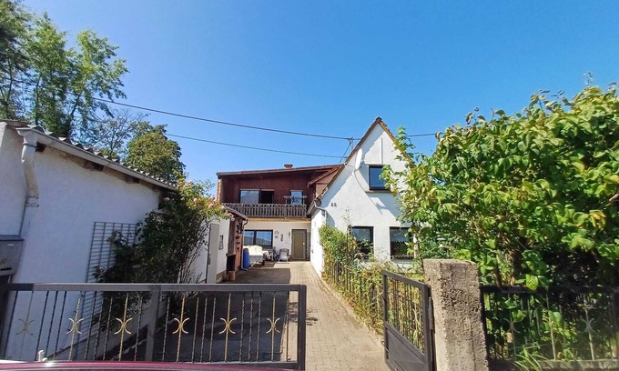 Hanhofen Otro | House Asparagus Farmhouse