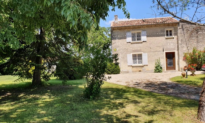 Saint-Romain-la-Virvee Casa | Casa confortable casa de campo