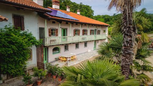 Dolnje Cerovo Apartamento | House Dorče