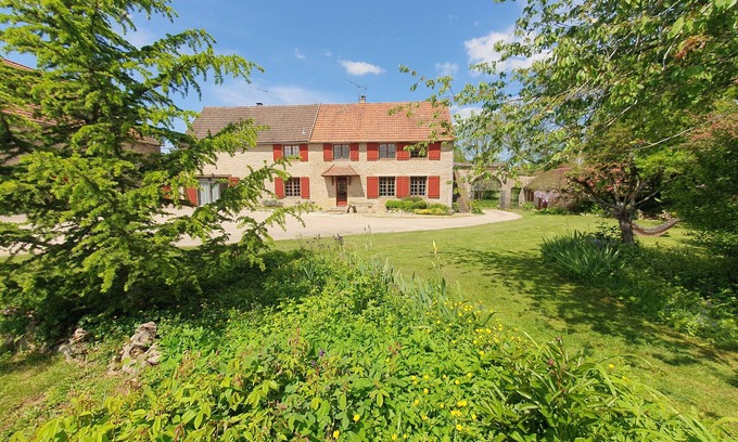 Eguilly Casa | Casa-entière-Exclusivo-Baño privado-Vista al bosque