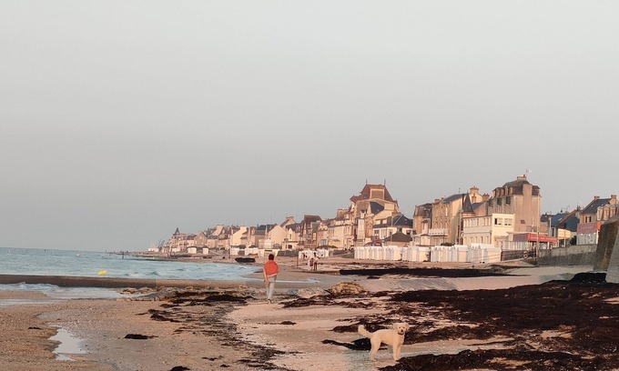 Bernieres-sur-Mer Casa | House for 12 to 18 people close to the sea