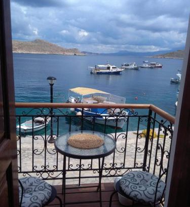 Halki Apartamento | House Galini