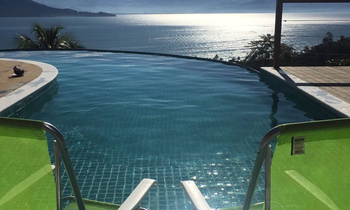 Ilhabela Casa | Casa Ilhabela (Siriúba 1 - Cond. Cerrada) con vistas al mar y cerca de la playa