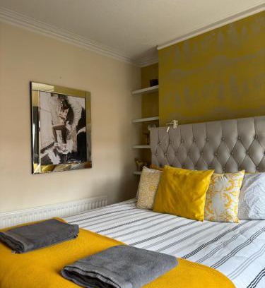 Queens Quarter Casa | House in Lisburn road