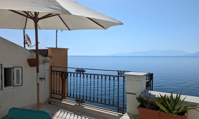 Porticello Apartamento | Casa en el pueblo costero de Santa Nicolicchia