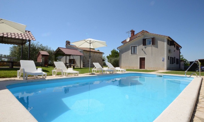 Lasici Casa | Casa Mariano (70272-K1) - Lasici