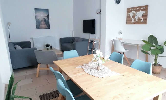Niederzwehren Casa | House Morgentau centrally located with garden