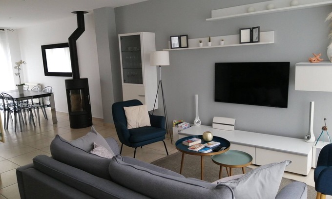 Champs-sur-Marne Casa | Casa cerca de Disneyland (15 minutos) y París (a 25 minutos del centro)