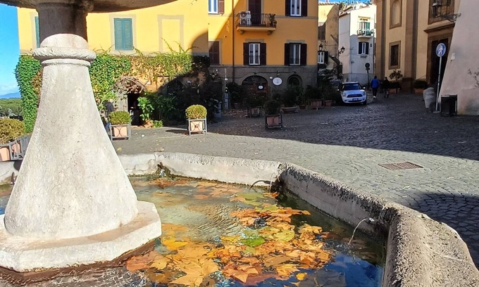 Frascati Apartamento | House of Giuseppe and Tiziana - Frascati historical center 30 min by train from Rome