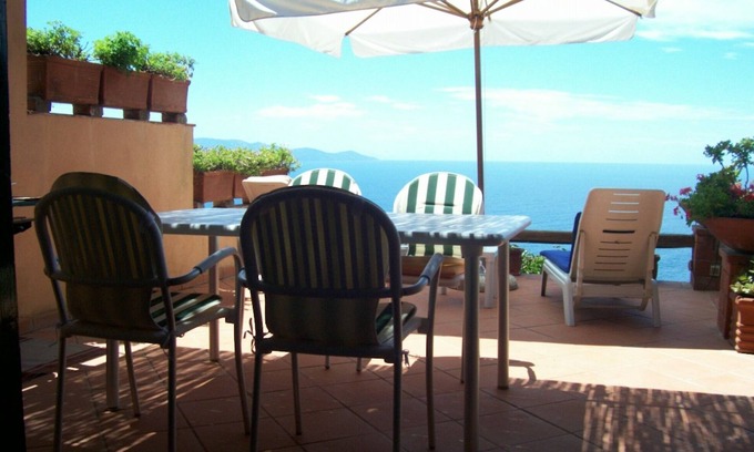 Cala Piccola Casa | Casa con terraza con vista al mar, piscina, solarium, playa priv inclusive ideal para 4
