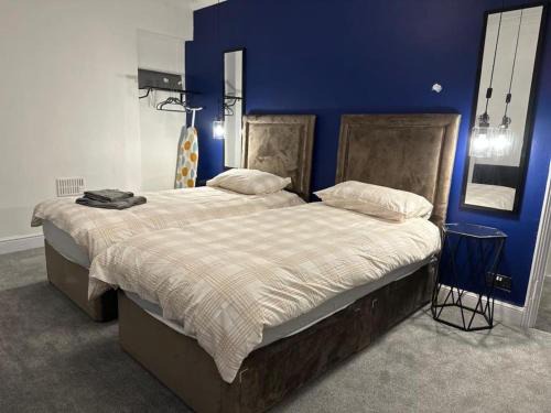 Bridgend Casa | House - Sleeps 5 - Garden - Parking
