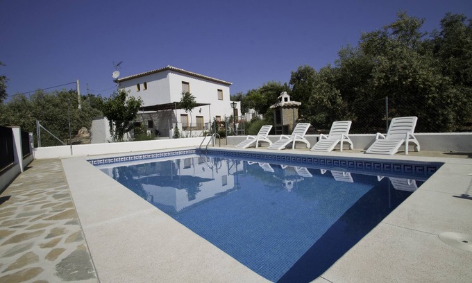 Iznajar Casa | CASA CON JARDÍN Y PISCINA