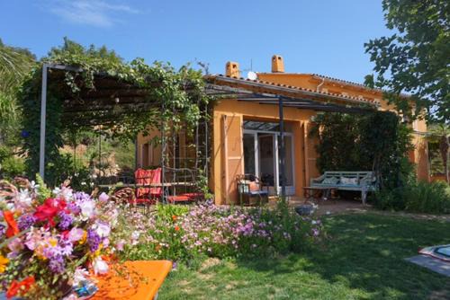 La Londe-les-Maures Casa | House With Garden And Sea View