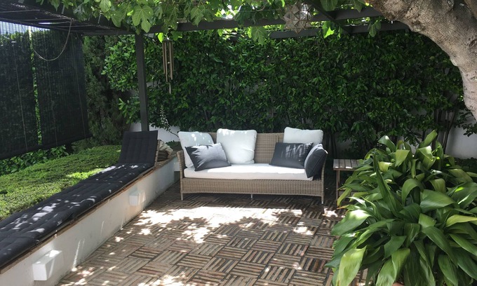 Beiro Casa | casa con jardín en zona natural a 15´del bullicioso centro de la ciudad