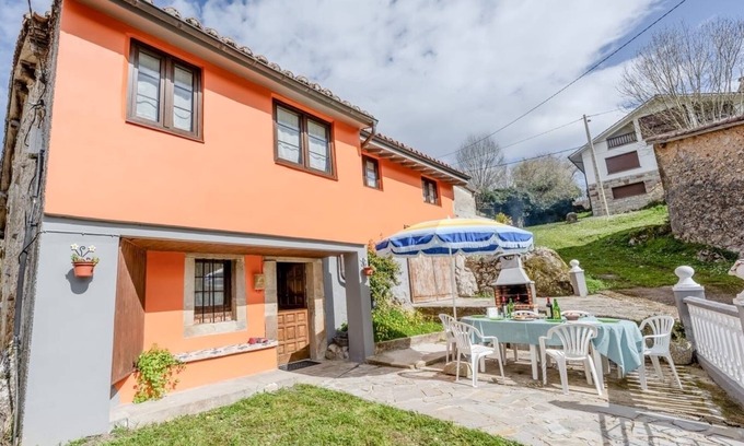 Cabrales Cabaña | Casa con jardin con vistas a los Picos de Europa (3 hab dobles y 2 baños)