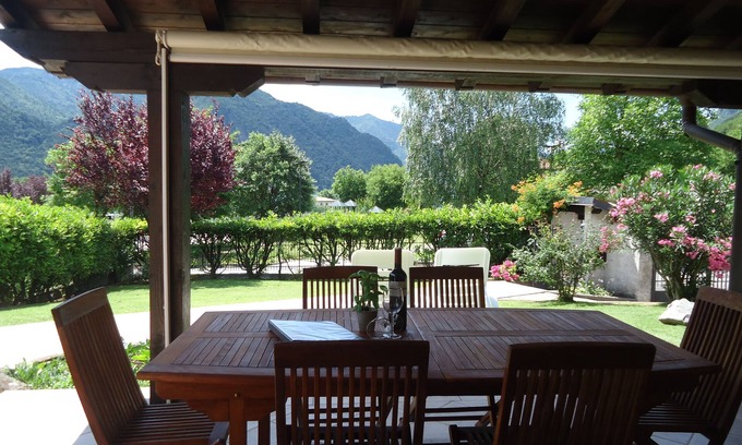 Anfo Casa | casa grande, jardín, 5 personas, 200m al lago / playa