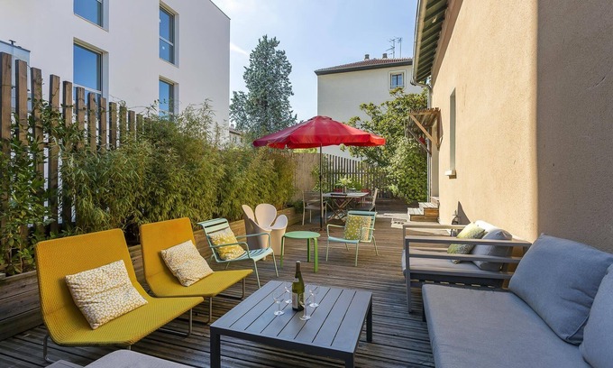 Zola - Pressense Casa | Myladenia House Stella 10Chb 10min corazón de Lyon