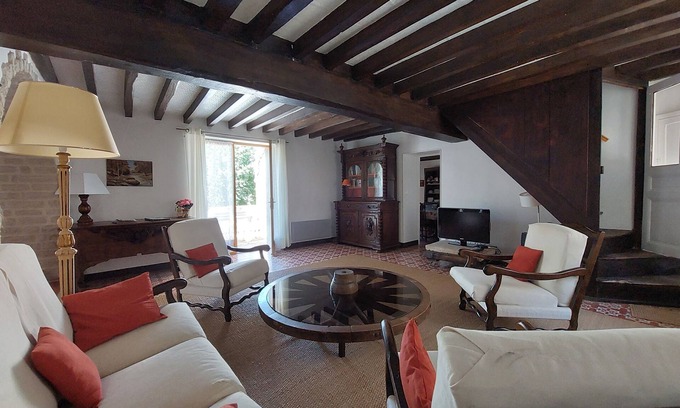 Arcy-sur-Cure Casa | Casa con jardin muy grande