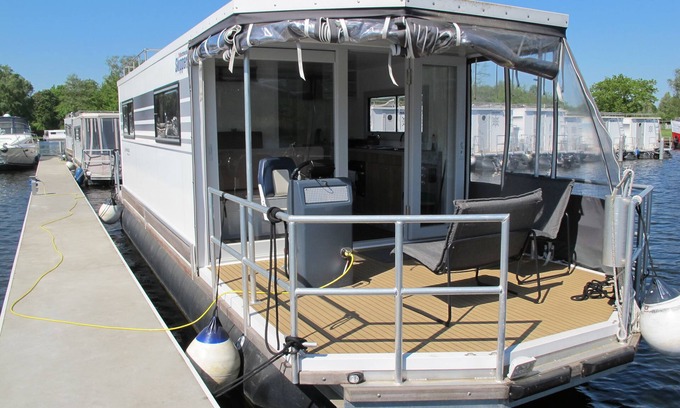 Oberhavel Apartamento | Houseboat for 4 guests with 25m² in Hennigsdorf (264894)