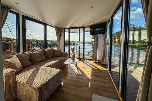 Torun Alquiler De Eote | Houseboat Toruń