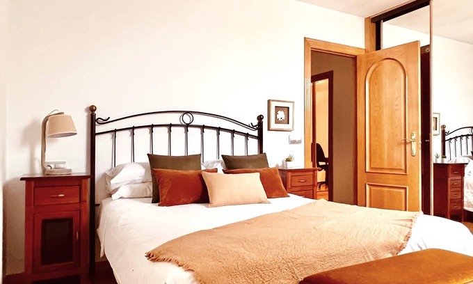 León Apartamento | Housingleon- duplex nuevo con garage a 500 metros del casco historico