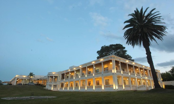 Alta Gracia Hotel | Howard Johnson Sierras Hotel y Casino Alta Gracia