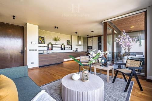 Vitacura Apartamento | HT Depto Ubicacion Privilegiada con Estacionamiento