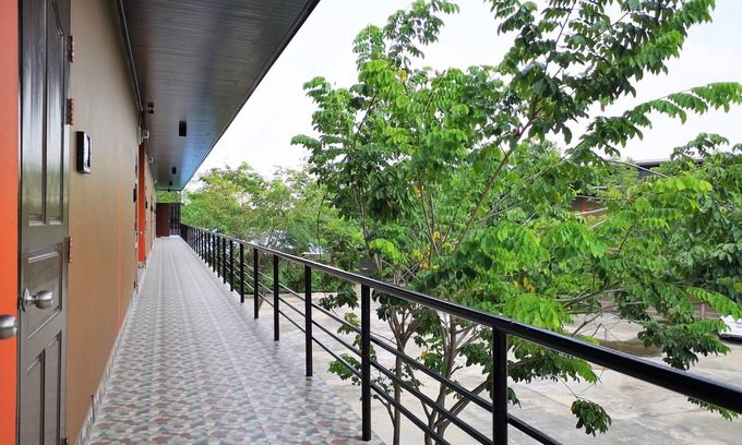 Nong Khae Hotel | Huaisai Hotel