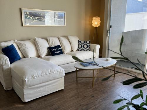 Del Rey Apartamento | HubLife Your Private Oasis in the Heart of Marina del Rey