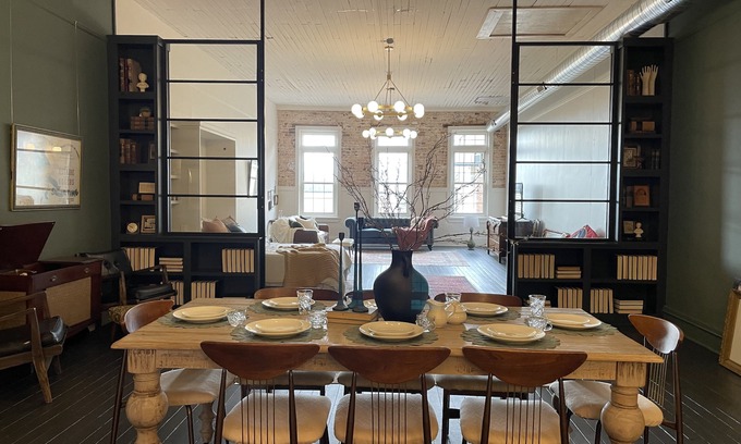 Huntingdon Apartamento | Huddleston Hall - Historic Downtown Apartment