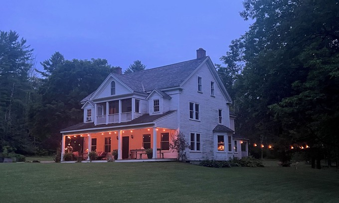 Falls Village Otro | Hudson Valley / Berkshire Farmhouse