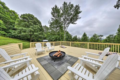Blairsville Casa | Huge Blairsville Cabin Game Room and Mtn View!