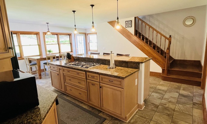 Fairport Casa | Enorme Village Home En El Canal Erie!