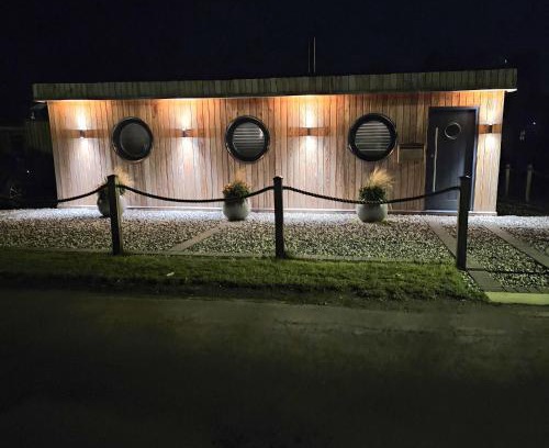 Grimsby Chalet De Esquí | Humberston Boathouse Lodge & Hot Tub - Cleethorpes Beach Cabin Chalet