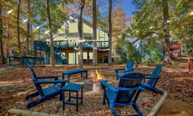 Locust Grove Casa | Hummingbird Lakehouse