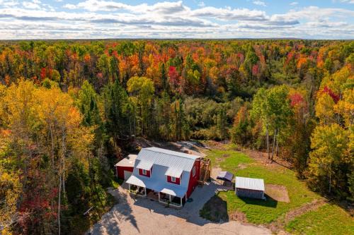 Rudyard Casa | Hunt, Hike and Fish! Remote UP Cabin on Chub Creek