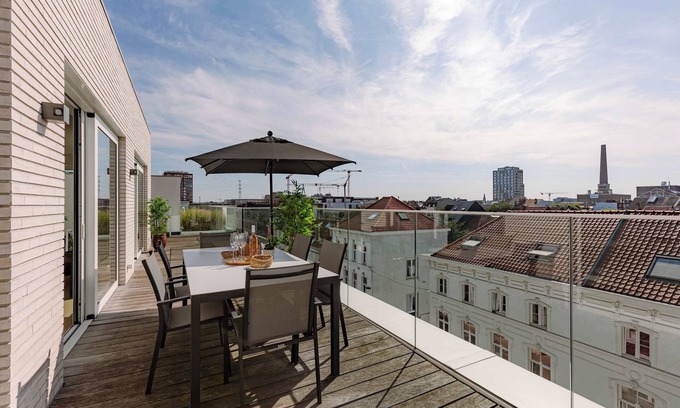 Heilig Kerst Apartamento | Huswell - Spacious apartment in Ghent with big terrace