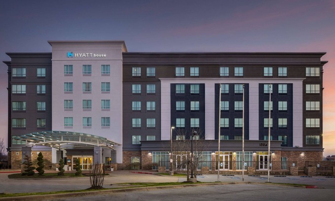 Rogers Hotel | Hyatt House Bentonville/Rogers